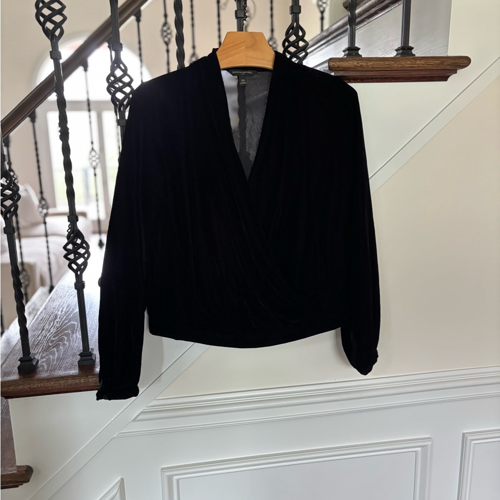 Banana Republic Elegant Black Women's Top